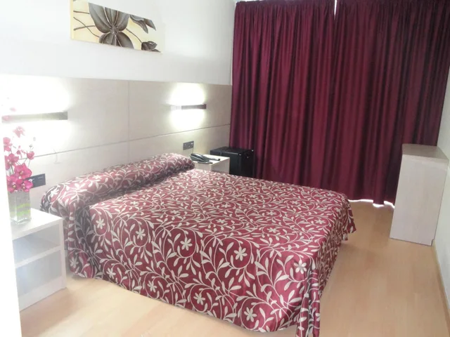 غرفة سوبيريور بسرير مزدوج بشرفة، Hotel Esplendid 4/7
