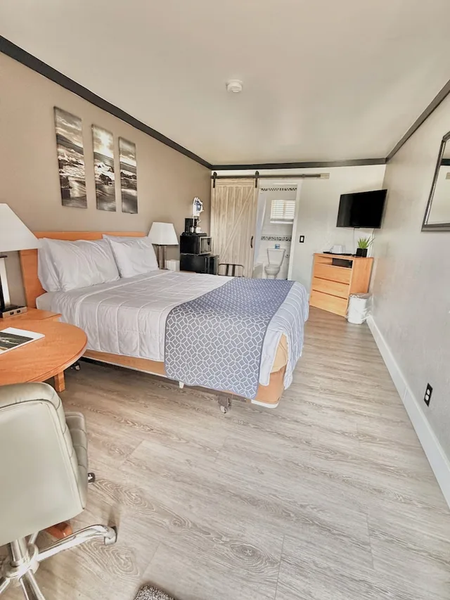 Casita, Queen Bed، Cascade Lodge 6/10