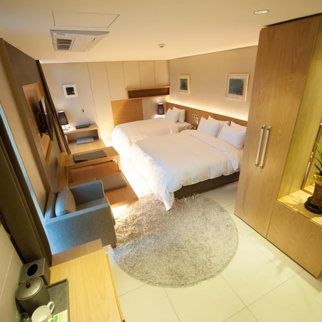 غرفة ديلوكس ثلاثية بحوض استحمام، Hotel Rian 9/10