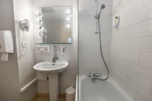 غرفة سوبيريور ثلاثية، Hotel Continental 4/4