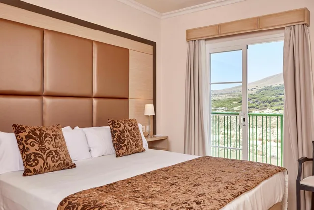 1 Bedroom, Penthouse Suite, Side Sea View، Zafiro Cala Mesquida 3/4