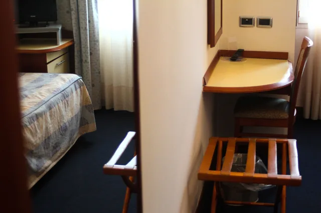 غرفة مفردة، Millennhotel 11/13