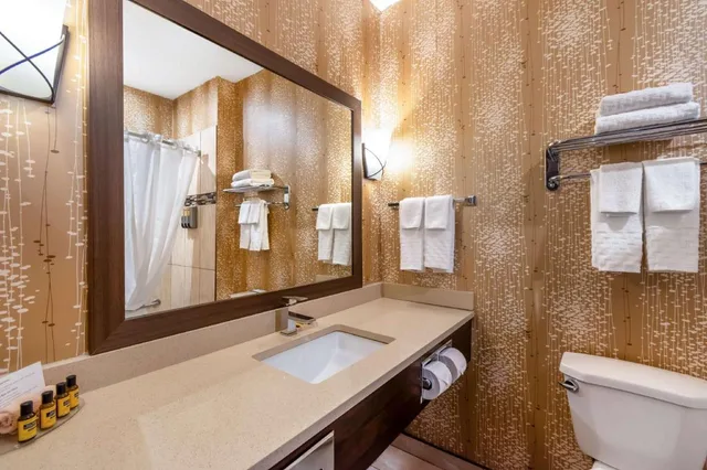 غرفة بسريرين كوين، Best Western Plus Kindersley Hotel 8/10