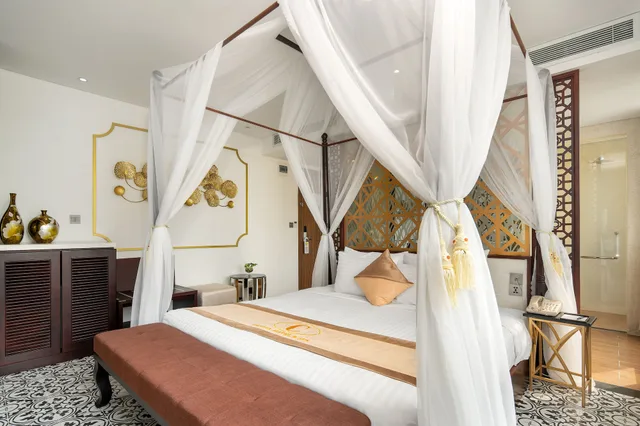 غرفة بريميوم ديلوكس بسرير مزدوج بشرفة بإطلالة جزئية على البحر، Cicilia Hotels & Spa Danang 7/10