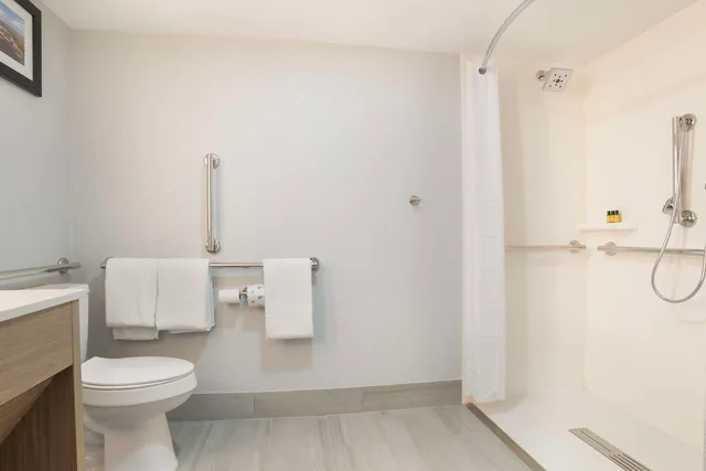 غرفة بسريرين كوين لذوي الإعاقة، Best Western Plus Mobile Inn and Suites 3/3