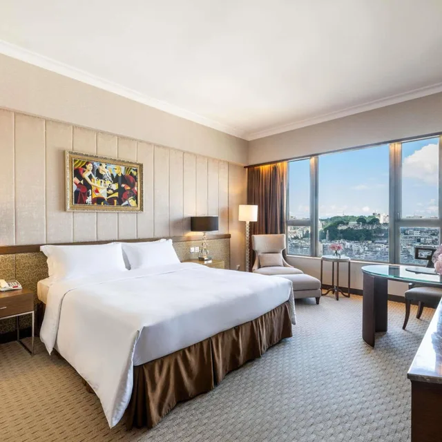 Luxury, King Bed, River View, Lounge Access, Sofitel Macau at Ponte 16 2/5
