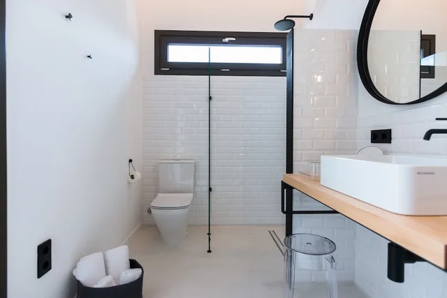 جناح بسرير كينج مع أريكة، Sodium Hotel Boutique 10/10