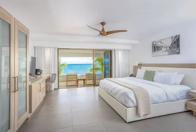 Studio, Suite, King Bed, Ocean Front, Hodges Bay Resort & Spa, an HQ Luxury Resort & Residences 9/10