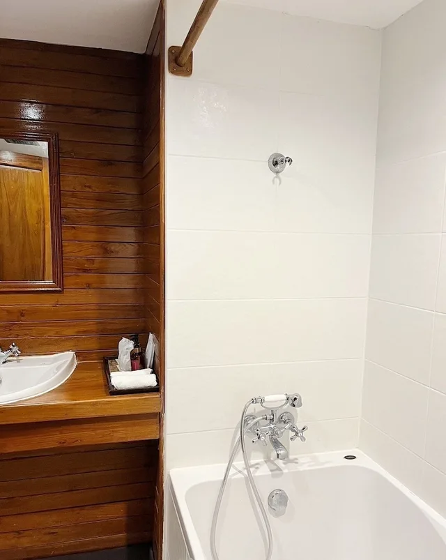 غرفة ديلوكس بسرير كوين بإطلالة على المدينة، RIVERHOUSE RESORT 2/2