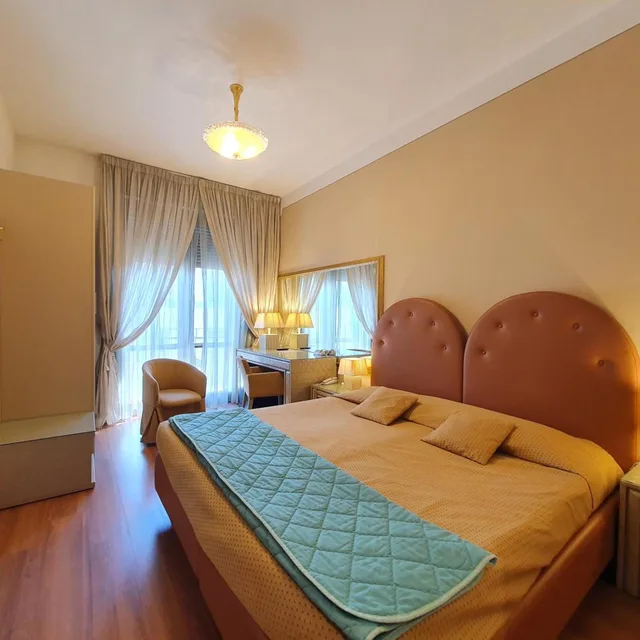 غرفة سوبيريور بسرير كينج، Hotel Continentale 4/10