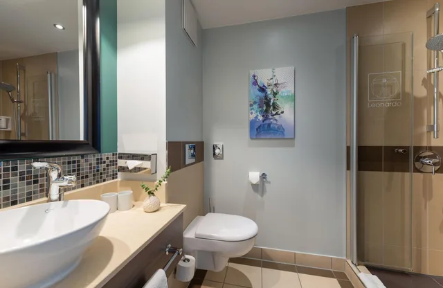 Comfort, Double or Twin Bed, Leonardo Royal Hotel Berlin Alexanderplatz 5/5