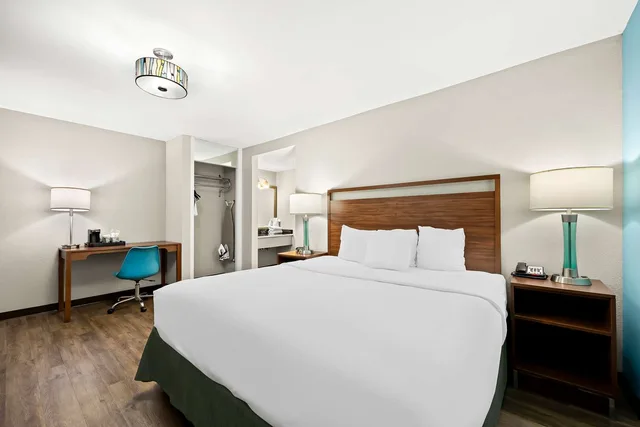 جناح عائلي بسرير كينج وسرير مزدوج وسرير بطابقين، Best Western Route 66 Rail Haven 2/5