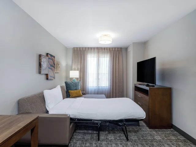 جناح بسريرين كوين بغرفة نوم واحدة لذوي الإعاقة، Staybridge Suites Sioux City Southeast 2/5