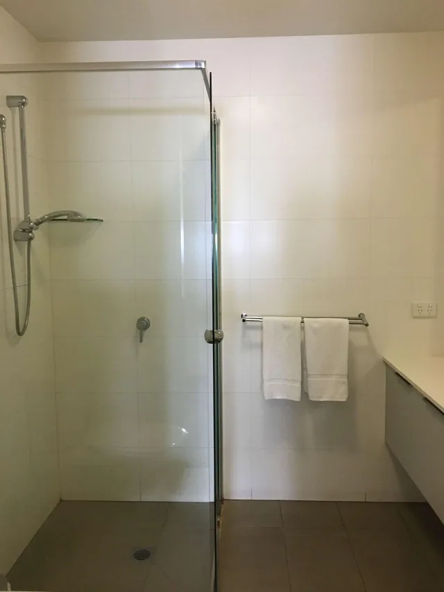 2 Bedrooms, Apartment, Queen and Twin Beds, 2 Bathrooms, Laundry, Kitchen, Annex، Best Western the Tudor Box Hill 1/3