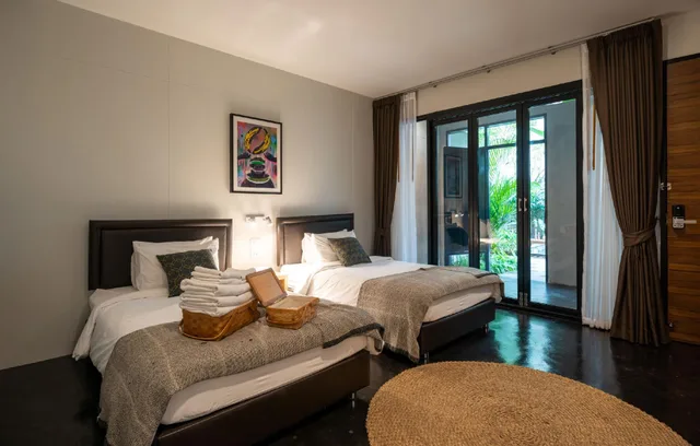 Semi Room, Deluxe, 2 Semi Double Beds، Cherlock Hotel 1/1
