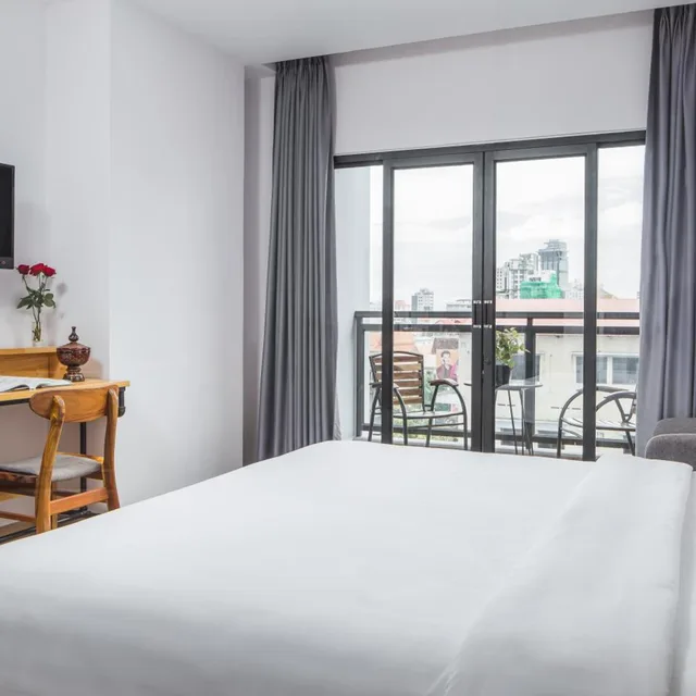 غرفة ديلوكس بسرير مزدوج، Phnom Penh 51 Hotel & Residences 6/10