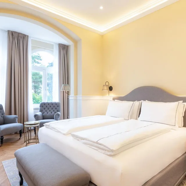 جناح جونيور مع دخول الصالة، Strandhotel Ahlbeck 1/2