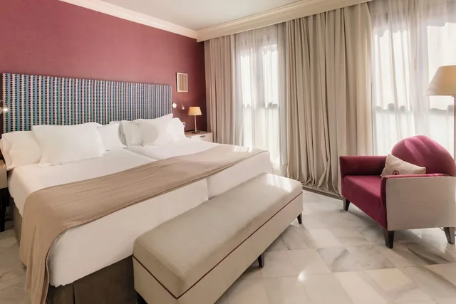 Room, Triple, Vincci Albayzin Hotel 5/10