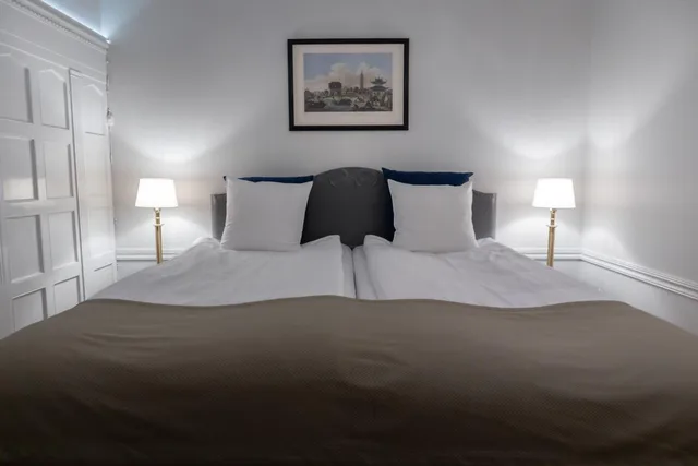 Room, Double Bed, No Window، Crystal Plaza Hotel 6/6