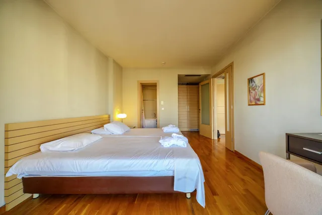 Penthouse Suite, City View، Astoria 3/10