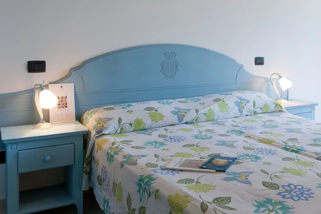 شقة كومفورت بسرير كوين وسريرين منفصلين بغرفتي نوم مع أريكة، Le Residenze Di Santa Costanza 9/10