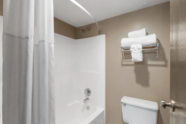 غرفة بسرير كينج، Super 8 by Wyndham Casa Grande 5/5