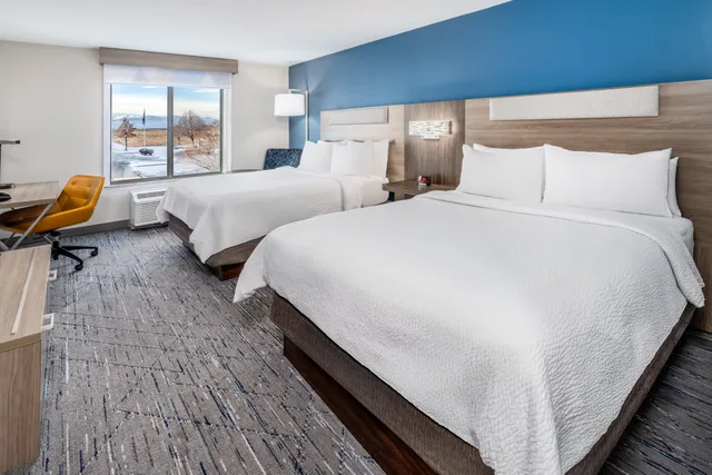 Room, 2 Queen Beds, Holiday Inn Express Hotel Suites Loveland 1/3