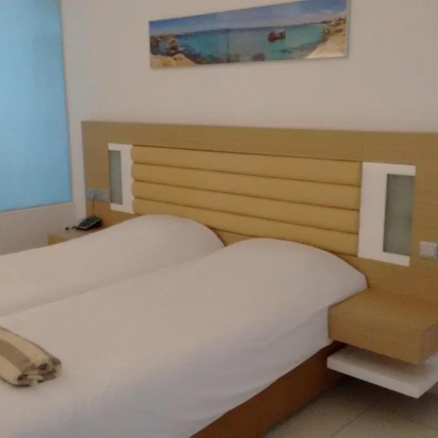 Room, Single Bed, Lateral Side Sea View، Vrissaki Beach Hotel 3/7