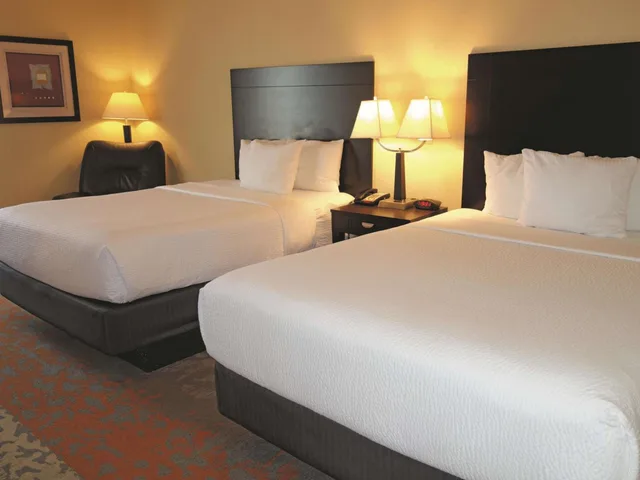 غرفة ديلوكس بسريرين كوين، La Quinta Inn & Suites by Wyndham Eastland 5/7