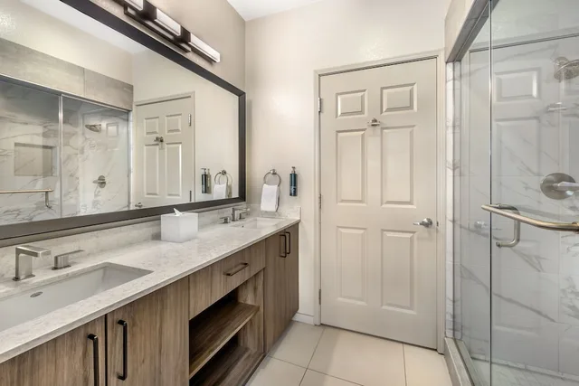 Deluxe, Suite, King Bed, Sofa, Kitchen, Bluegreen Vacations Club 36 An Ascend Collection Resort 7/10