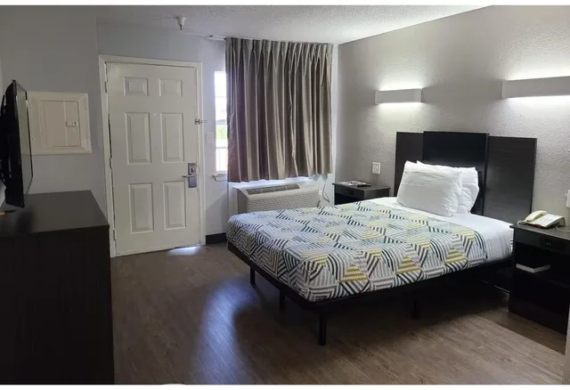 غرفة بسرير كوين لذوي الإعاقة، Studio6 Dallas, TX - North - Richardson 4/8