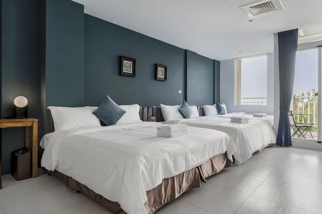 Family, 3 Double Beds, Balcony, Nan Fang B&B 2/7