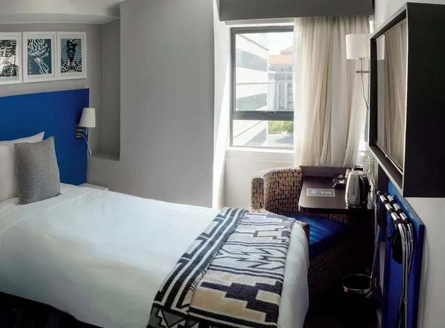 غرفة قياسية مفردة، Onomo Johannesburg Sandton Hotel 2/7