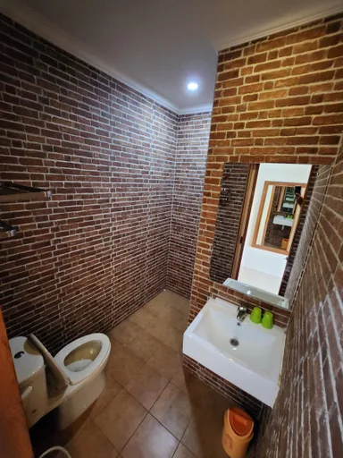 غرفة ديلوكس بسرير مزدوج، Hotel Diafan Purwodadi 4/4