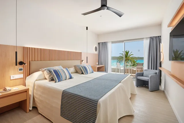 غرفة بريميوم بسرير مزدوج أو سريرين منفصلين، Hipotels Mediterraneo Hotel - Adults Only 2/5