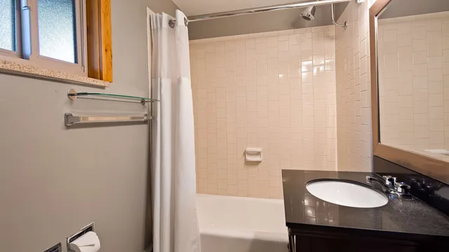 غرفة قياسية بسريرين مزدوجين، Best Western Ptarmigan Lodge 7/9
