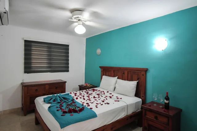 جناح شهر العسل، Hotel Casa Iguana Mismaloya 1/6