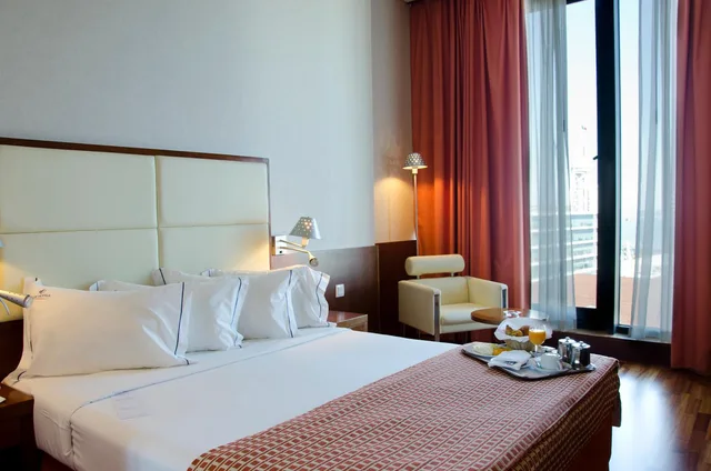 غرفة بسرير مزدوج أو سريرين منفصلين، VIP Executive Arts 4/10