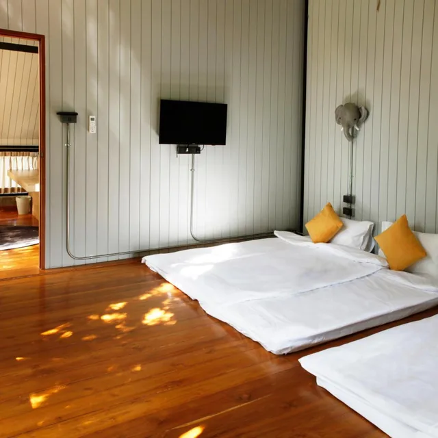 Loft, Family, Suite، Yellow Pillow Village 3/10