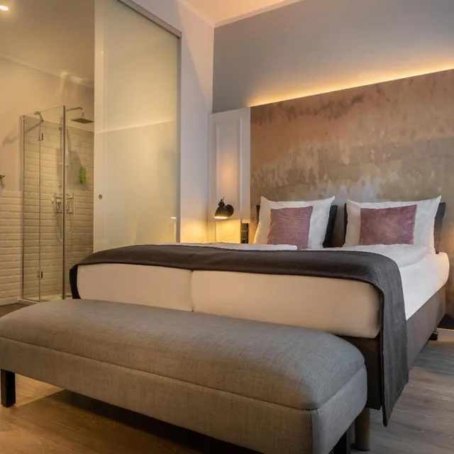 Standard, Queen Bed, Balcony, Yggotel Ravn 6/10