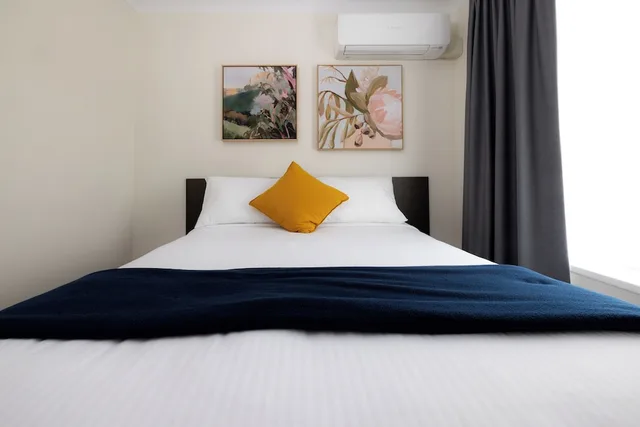 غرفة بريميير بسرير كينج وسرير كينج وسريرين منفصلين بغرفتي نوم، Mick O Sheas Hotel 8/10