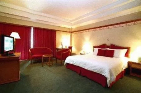 Superior, Queen Bed, Grand Palace Hotel 2/2