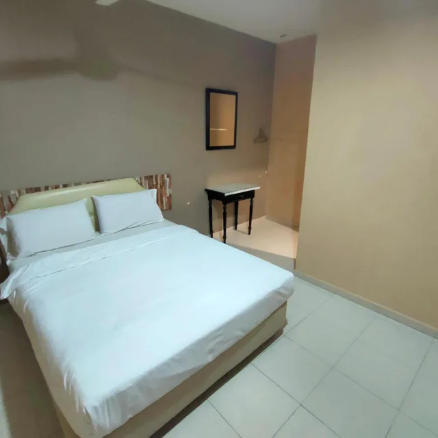 غرفة بسرير كوين لذوي الإعاقة، Kota Lodge Hotel 1/1