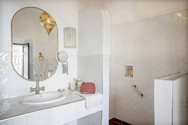 Superior, Queen Bed, Side Beach View, Riad Olema et Spa 2/2