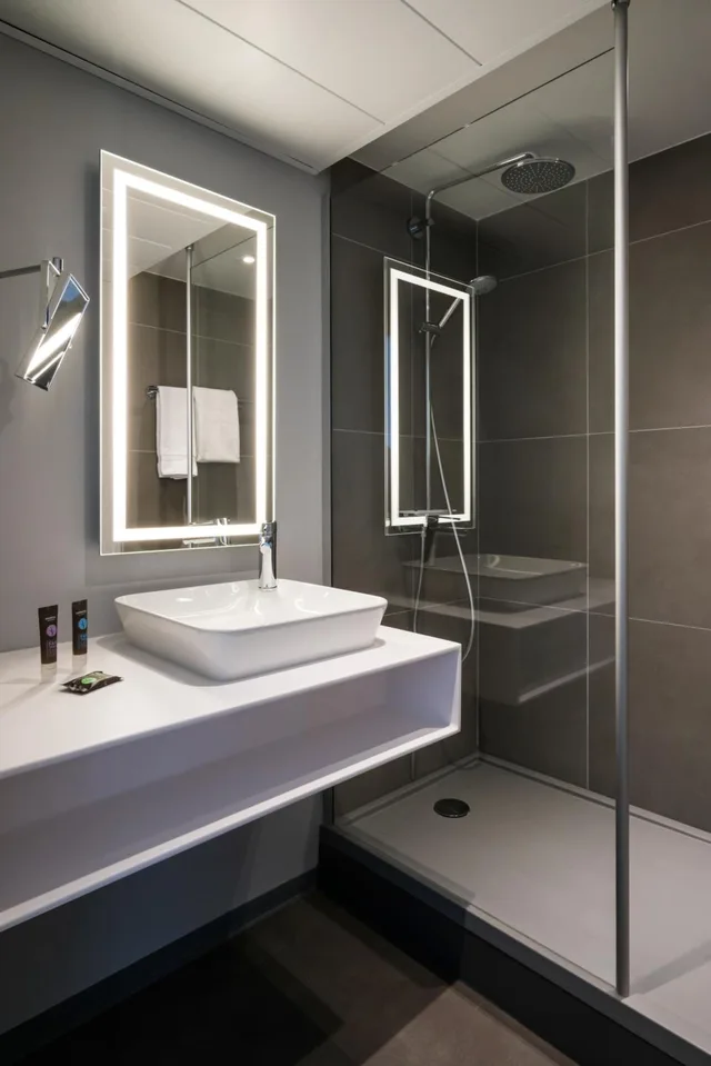 غرفة تنفيذية، Novotel Paris Saclay 6/7