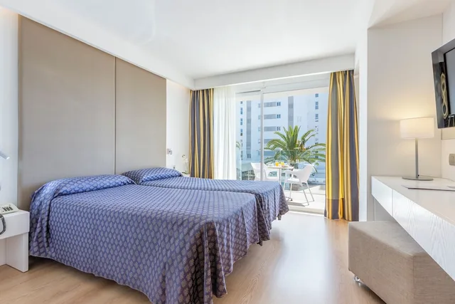 Room, Double Bed, Pool View, Hipotels Don Juan 3/10