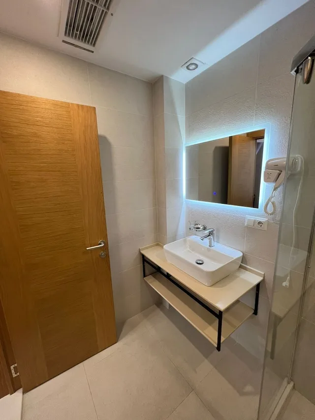 بنتهاوس ديلوكس بسرير كينج مع أريكة، Hotel Banovani 6/6