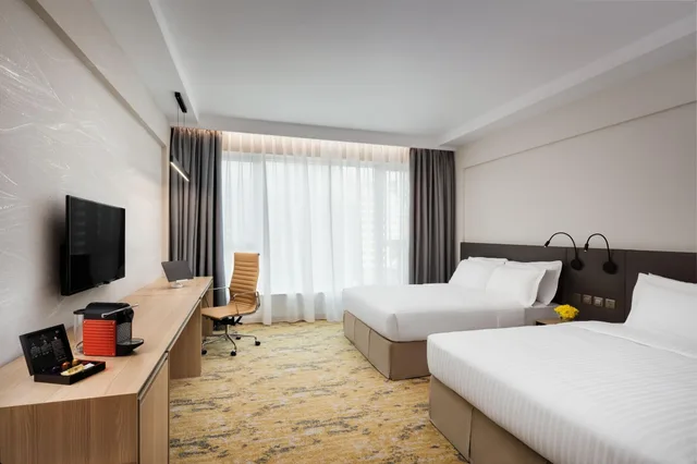 غرفة بريميير عائلية بسرير كوين، Park Hotel Hong Kong 1/3