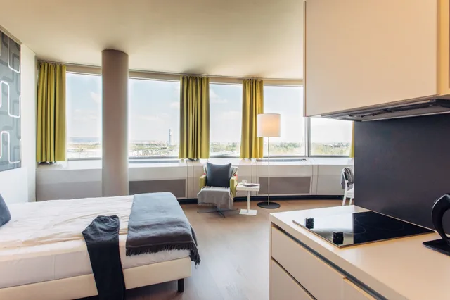 غرفة قياسية بسريرين منفصلين بإطلالة على النهر، harrys home Wien Millennium Tower 9/10