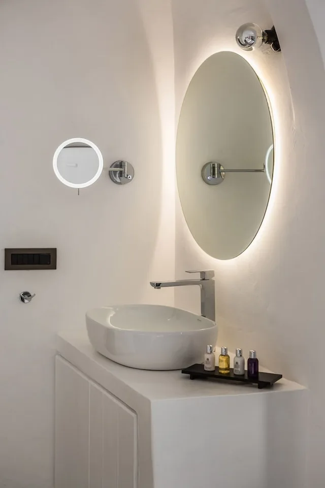 Superior, Deluxe, Suite, Queen Bed, Caldera and Sea View، Sunrocks Hotel - Adults Only 6/6